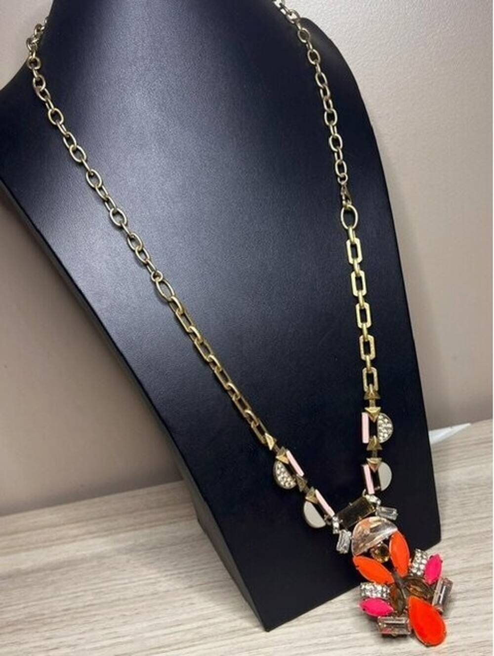 B7030 Stella & Dot Statement Necklace Long Chain Neon Orange Pink 28"